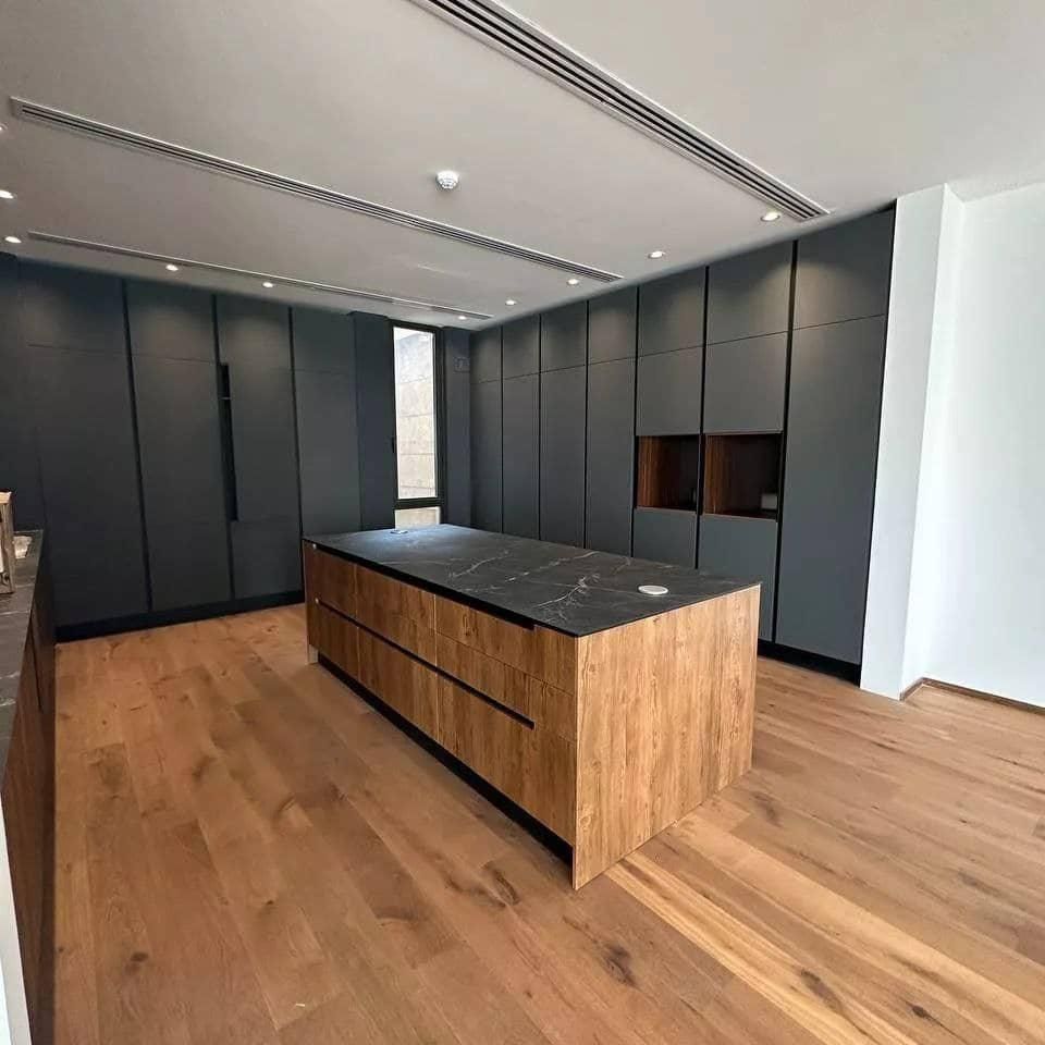 ۲۹۰متر اپارتمان/۳خوابه مستر/۳P/مدرن/زعفرانیه