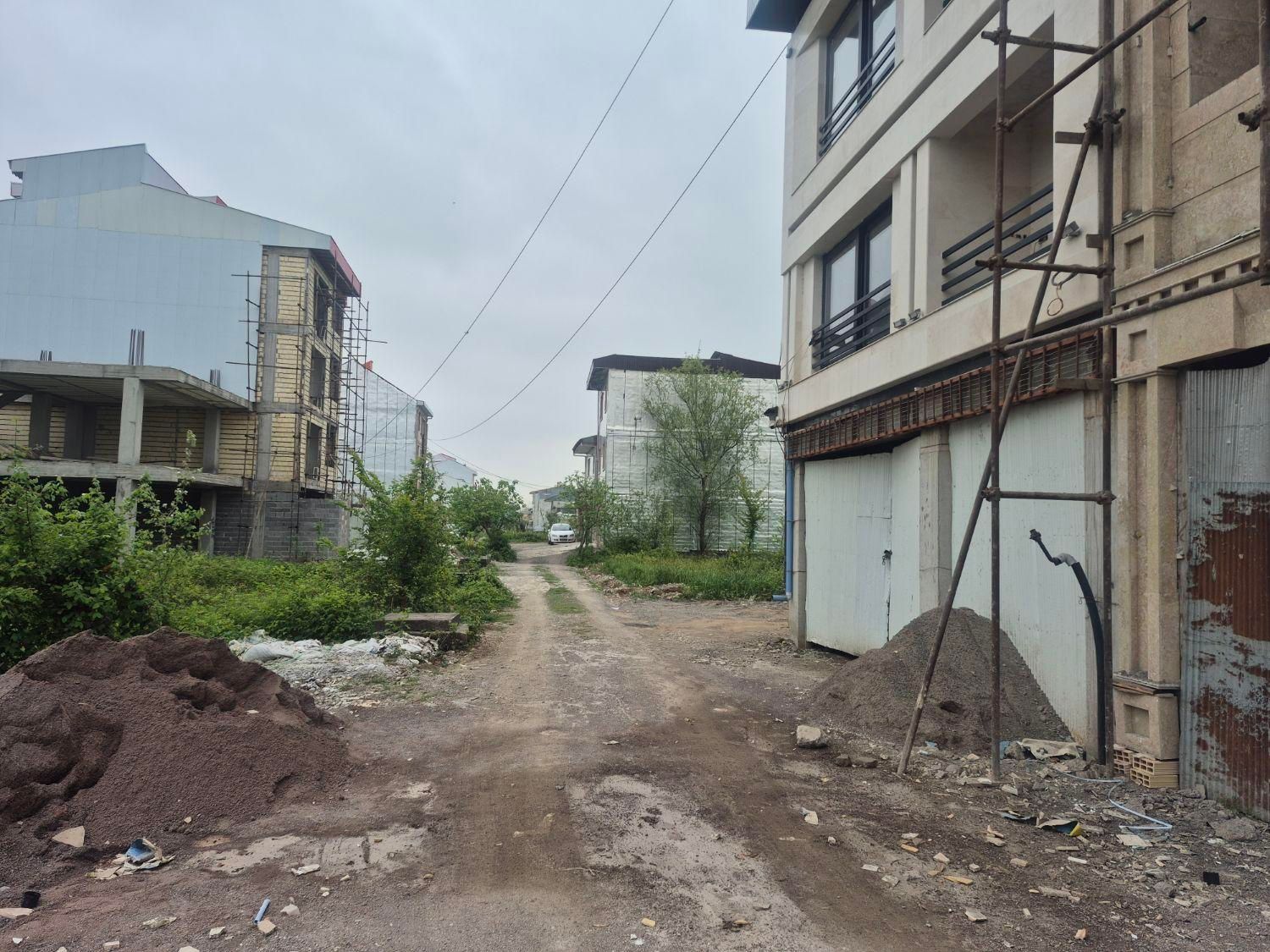 زمین با سند تک برگ واقع در شهرک احمد خمینی|فروش زمین و ملک کلنگی|رشت, شهرک احمد خمینی|دیوار