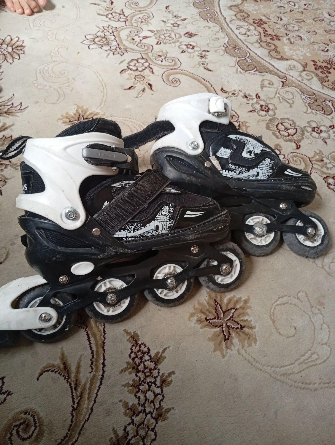 اسکیت تمیز سالم فروش فوری فوری|دوچرخه، اسکیت، اسکوتر|مشکین‌دشت, |دیوار