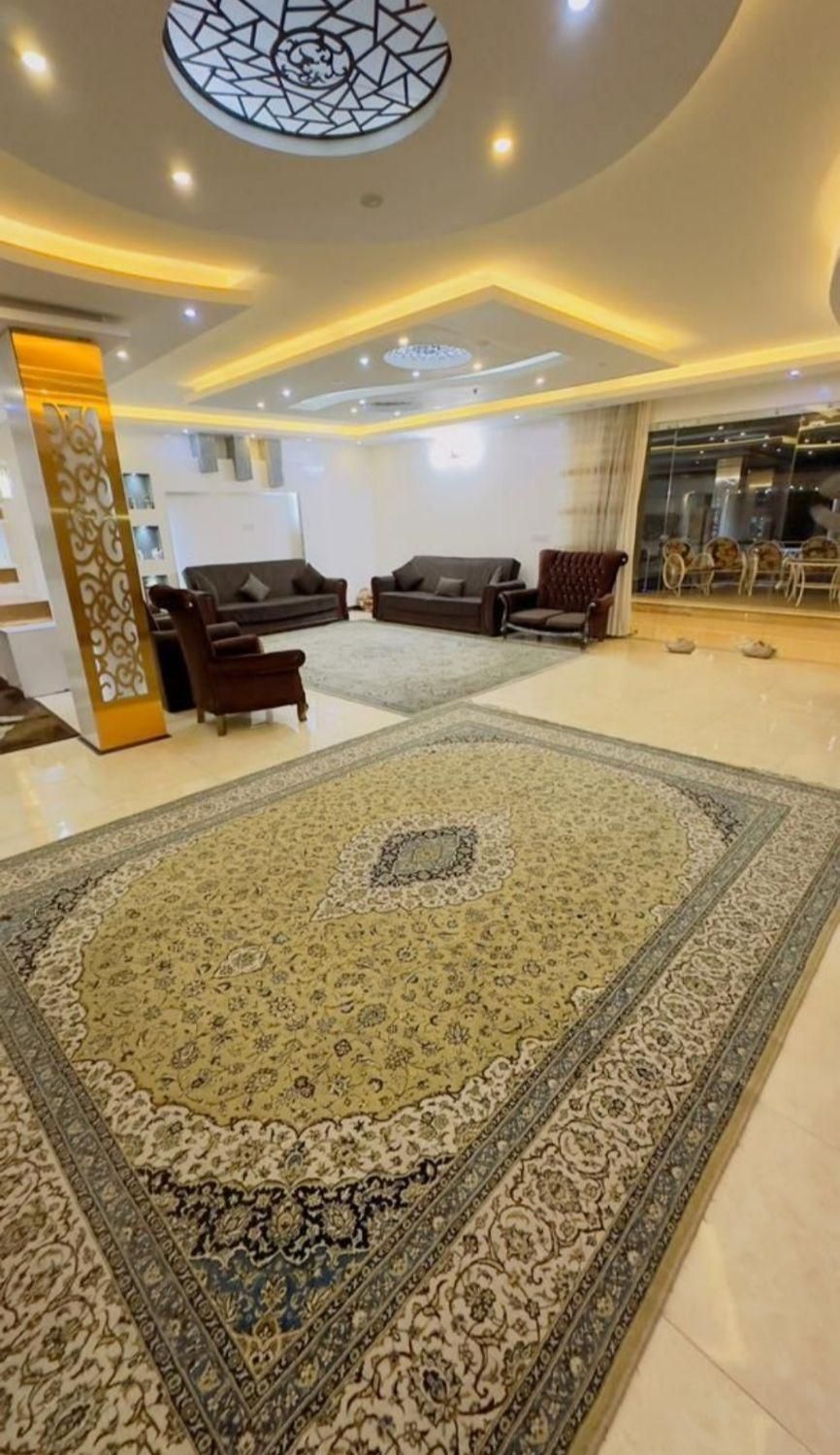 استخر سرپوشیده ابگرم دوبلکس یک خواب|اجارهٔ کوتاه‌مدت ویلا و باغ|فولادشهر, |دیوار