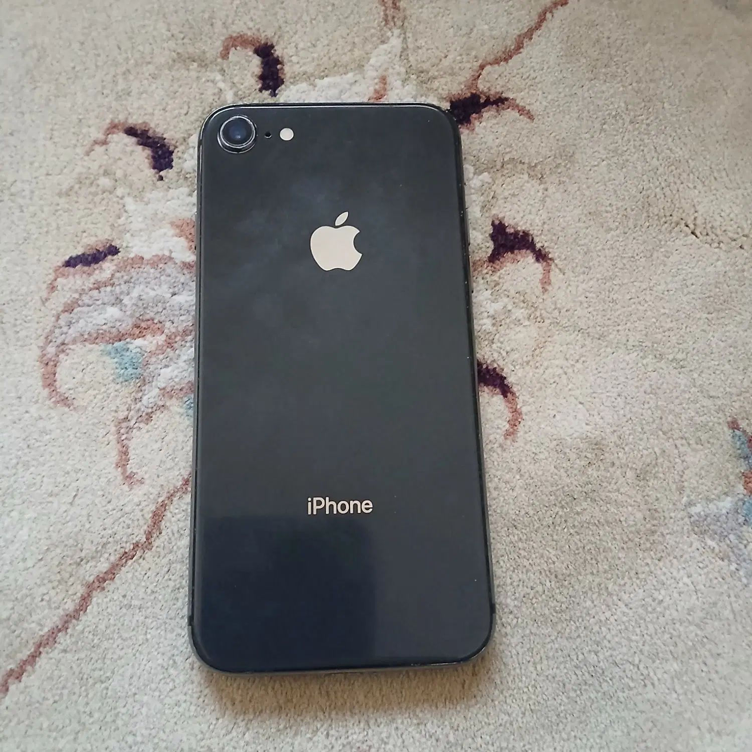 اپل iPhone 8 با حافظهٔ ۶۴ گیگابایت|موبایل|تهران, بریانک|دیوار