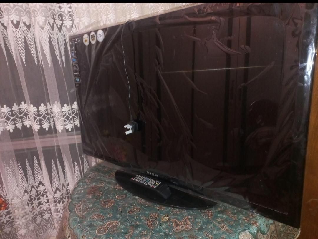 تلویزیون ال ای دی|تلویزیون و پروژکتور|میناب, |دیوار