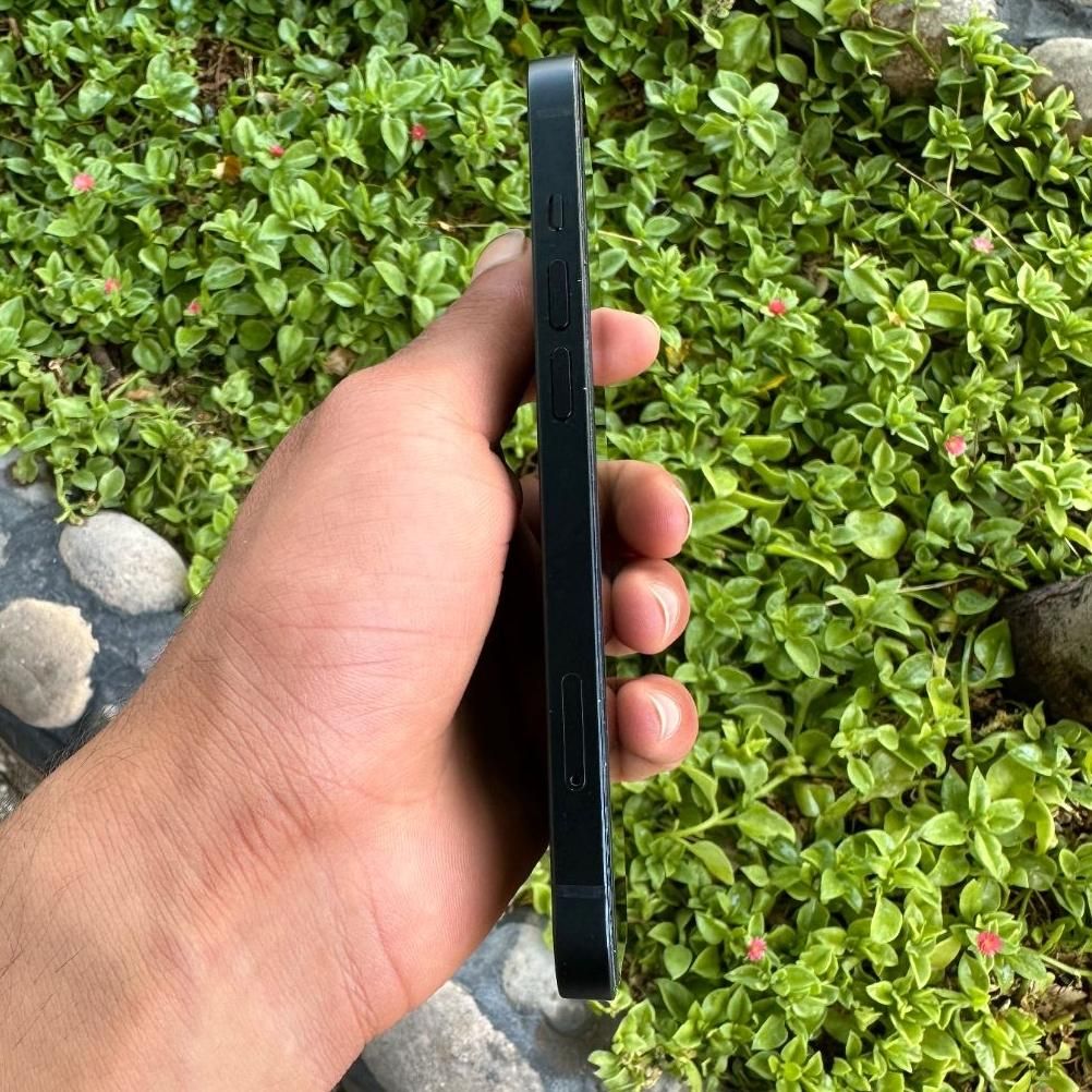 اپل iPhone 13 با حافظهٔ ۱۲۸ گیگابایت|موبایل|قم, سالاریه|دیوار