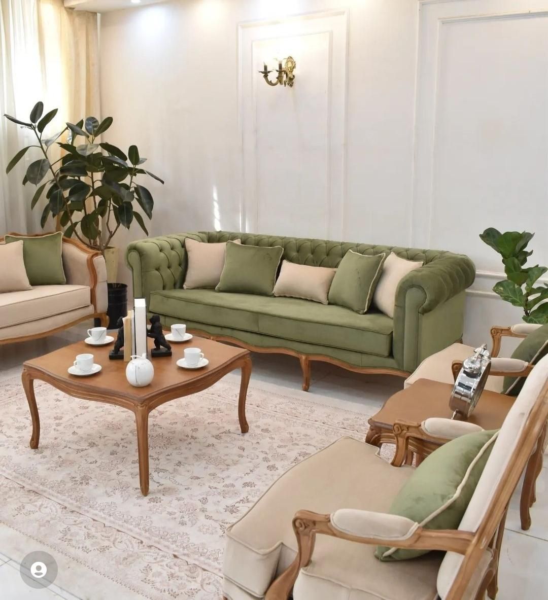 راحتی کلاسیک فرانسوی از دم اقساط بدون سود|مبلمان خانگی و میز عسلی|مشکیندشت, |دیوار