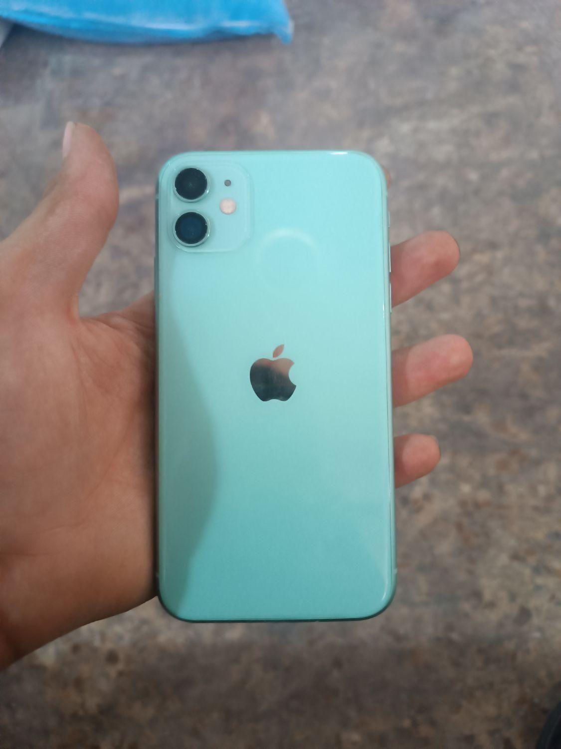 اپل iPhone 11 با حافظهٔ ۱۲۸ گیگابایت|موبایل|قم, امامزاده ابراهیم|دیوار