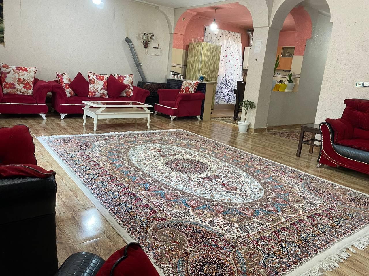 اجاره سوئیت صد متری دوخواب مستقل در لاهیجان|اجارهٔ کوتاه‌مدت آپارتمان و سوئیت|لاهیجان, کوی استادان|دیوار