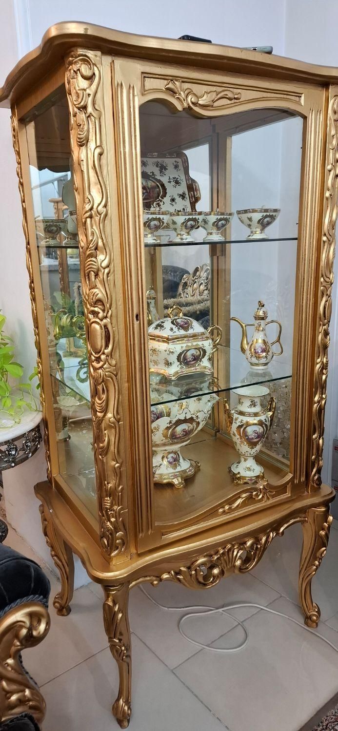 ویترین طلایی چوب گردو|بوفه، ویترین، کنسول|شهریار, شهریار|دیوار