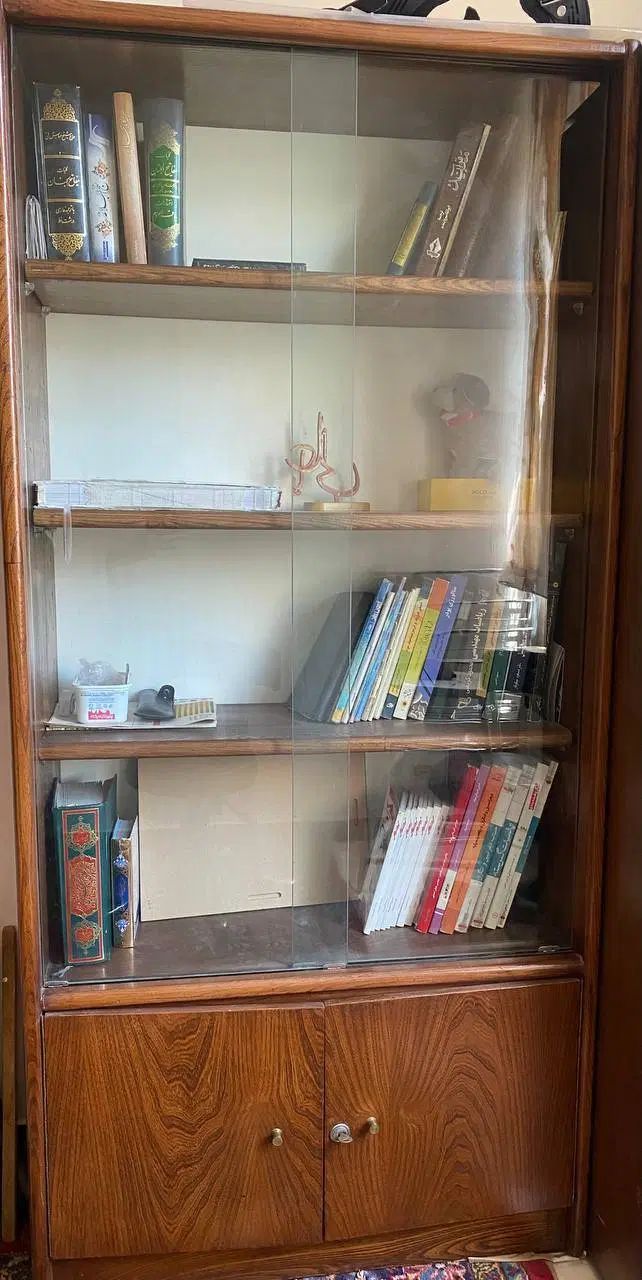 کتابخانه بزرگ چوب گردو کاملا سالم|کتابخانه، شلف، قفسه‌های دیواری|تهران, تاکسیرانی|دیوار