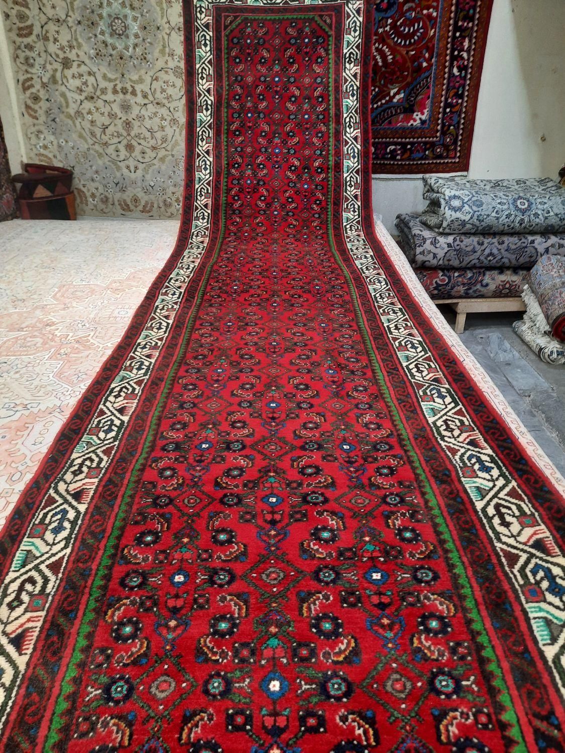 فرش کناره ۴ متری دستباف حسین آباد نقشه ماهی|فرش|کرج, برغان|دیوار