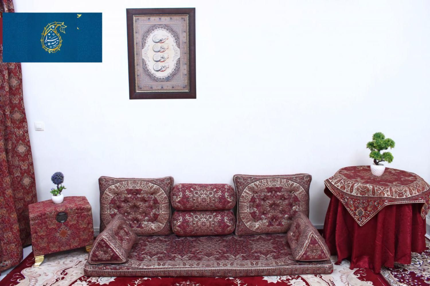 شاهنشین پشتی ترمه|پشتی|تهران, مولوی|دیوار
