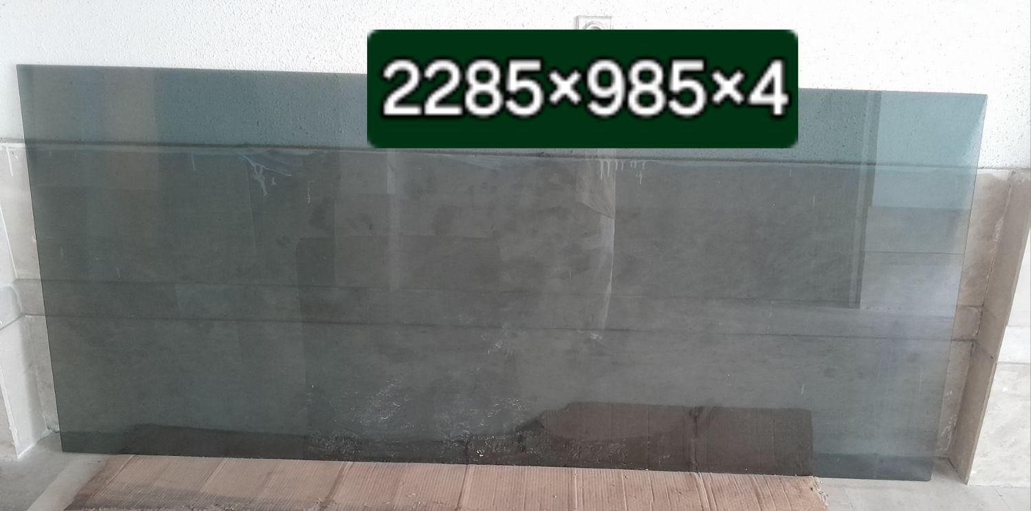 شیشه رو میز تحریر  چهار میلیمتر ابعاد  2285×985×4|میز تحریر و کامپیوتر|تهران, سعادت‌آباد|دیوار