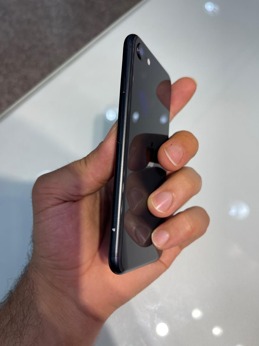 اپل iPhone SE (2020) با حافظهٔ ۱۲۸ گیگابایت|موبایل|رشت, لاکانی|دیوار