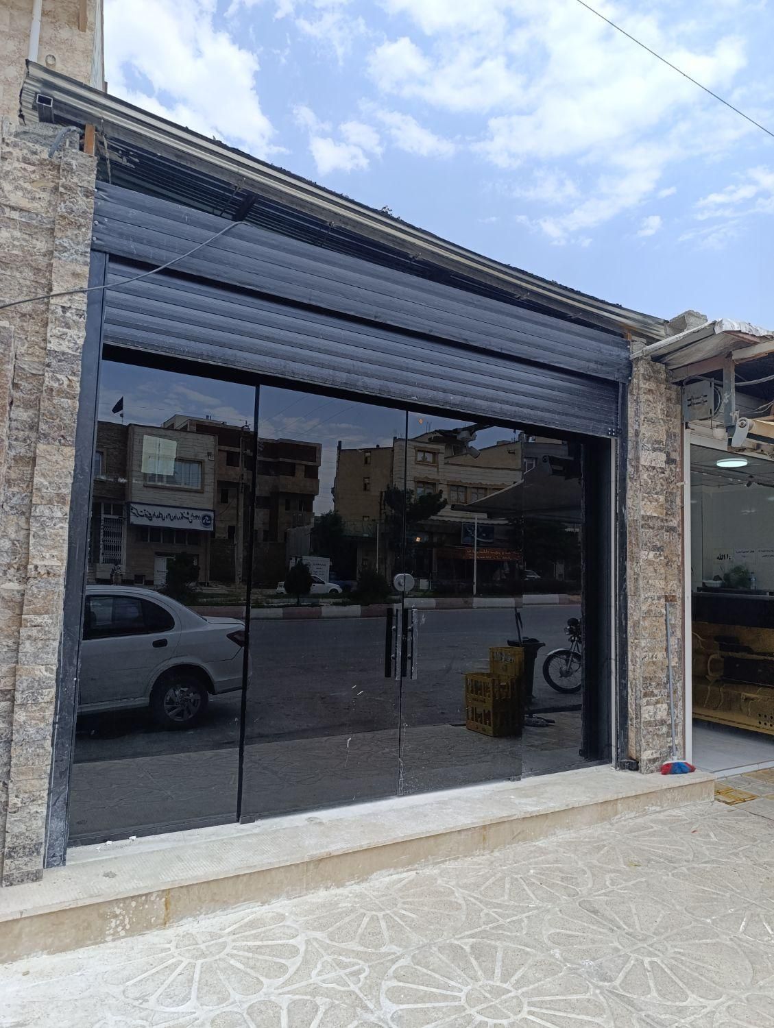 کرکره برقی شیشه سکوریت بالکن شیشه ای پنجره upvc|خدمات پیشه و مهارت|ایلام, |دیوار