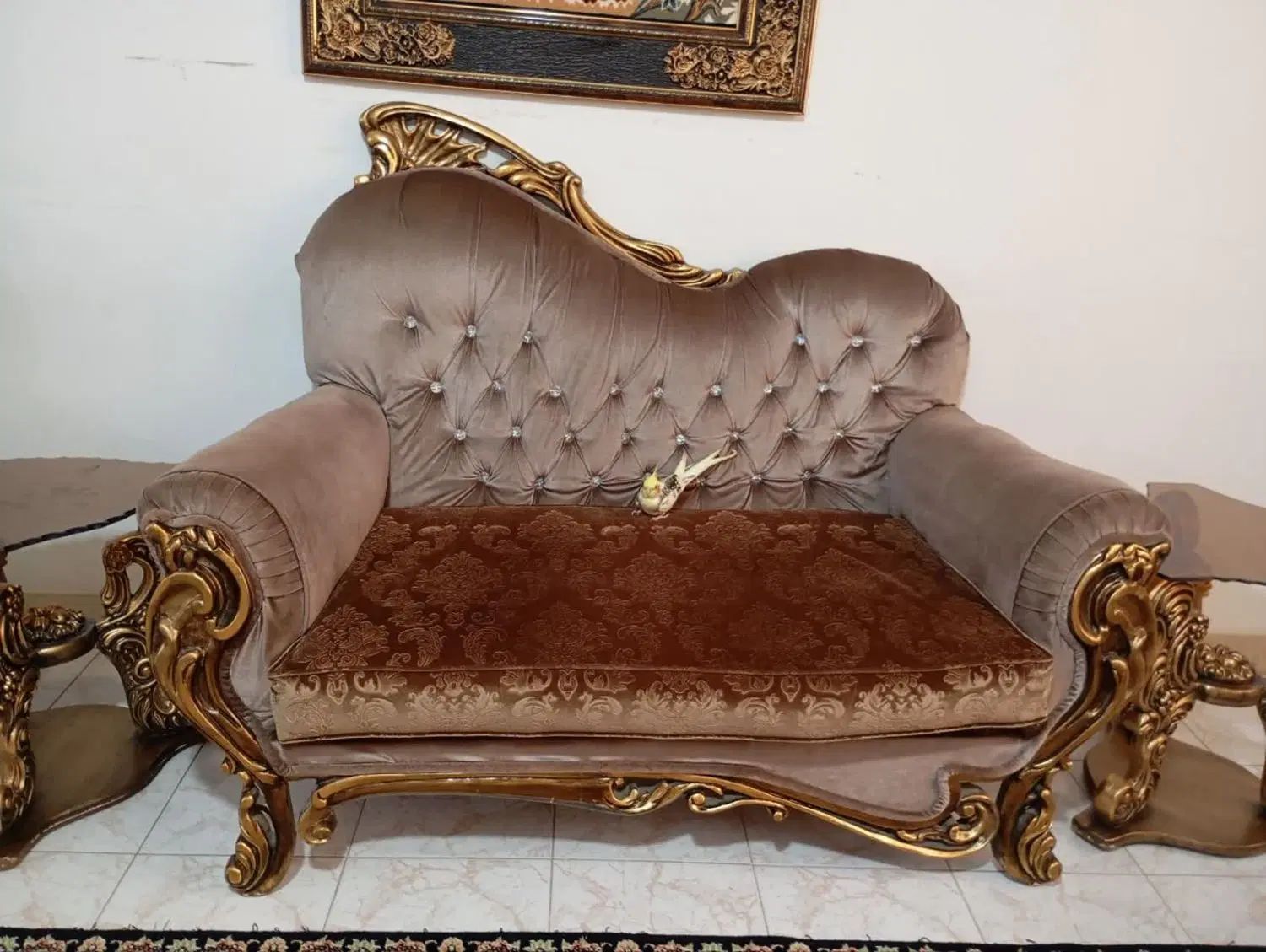 مبل کلاسیک 7نفره و کاناپه 5نفره همراه عسلی و بوفه|مبلمان خانگی و میز عسلی|هشتگرد, فاز ۱ مهستان|دیوار