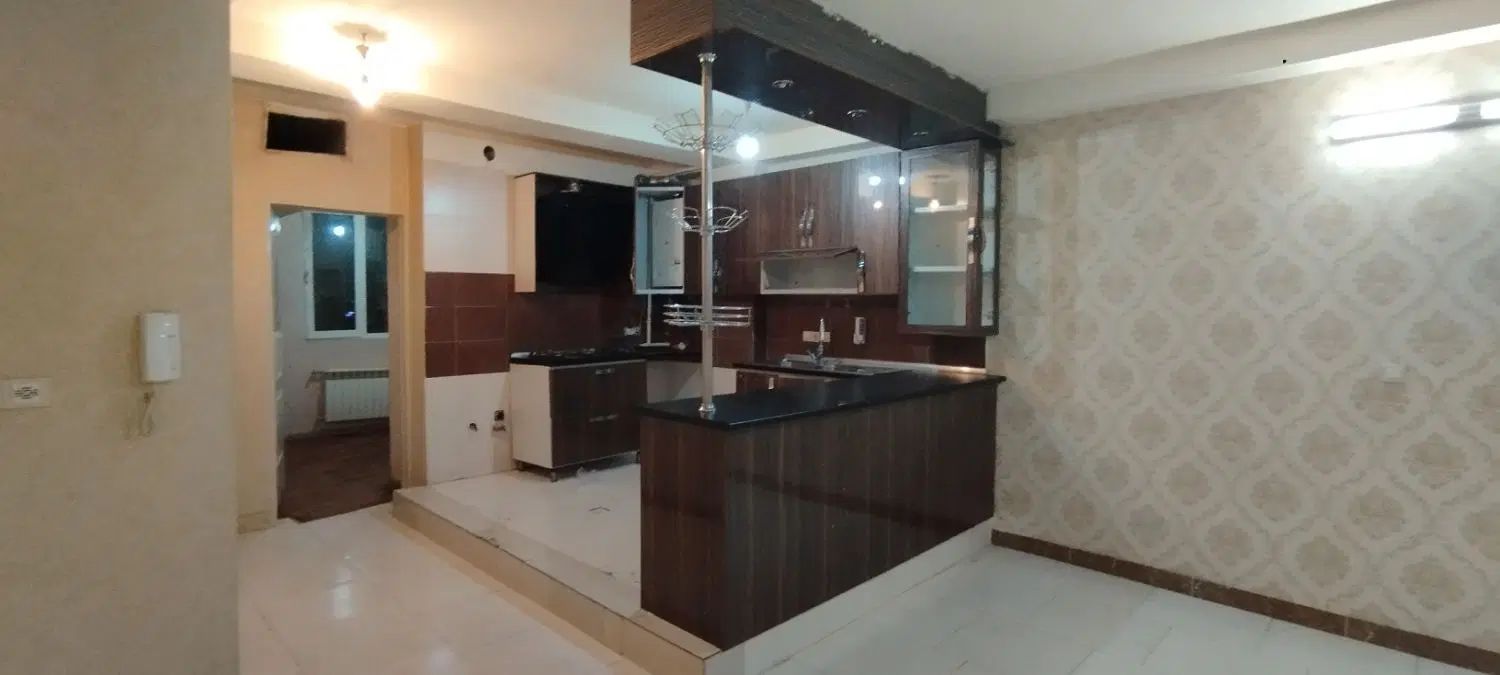 فروش منزل اپارتمان واقع در تاکستان مجتمع طلوع فجر|فروش آپارتمان|تاکستان, |دیوار