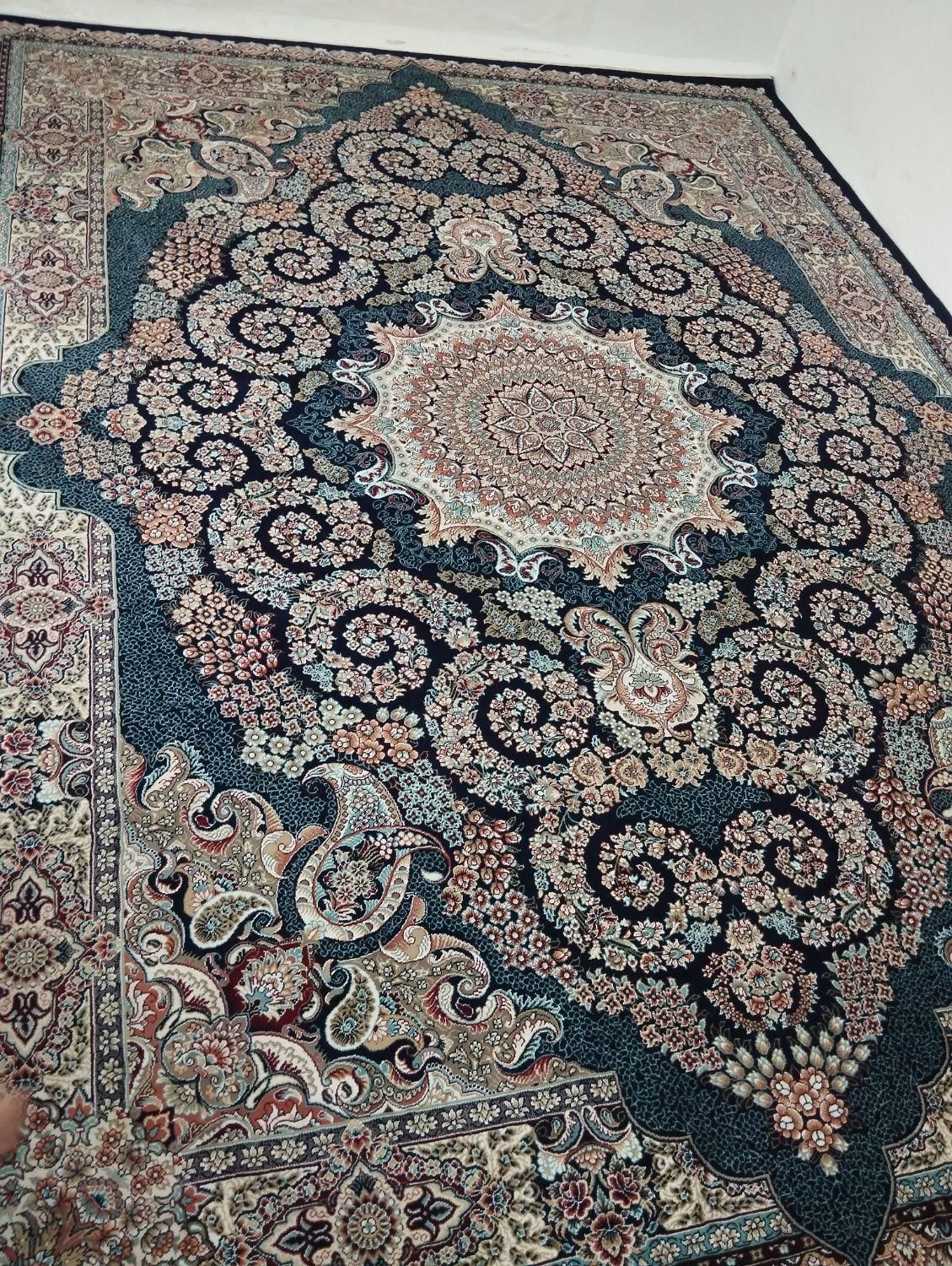 فرش ۱۲ متری نو برای جهازم خوبه پراز گل و طرح زیبا|فرش|مشهد, خواجه ربیع|دیوار