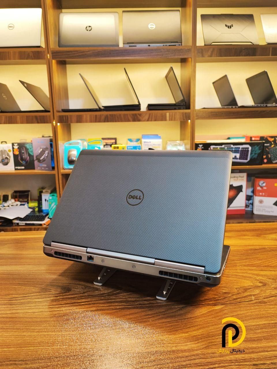 لپتاپ Dell مدل Precision 7520 (چهار گیگ گرافیک)|رایانه همراه|اصفهان, بهاران|دیوار
