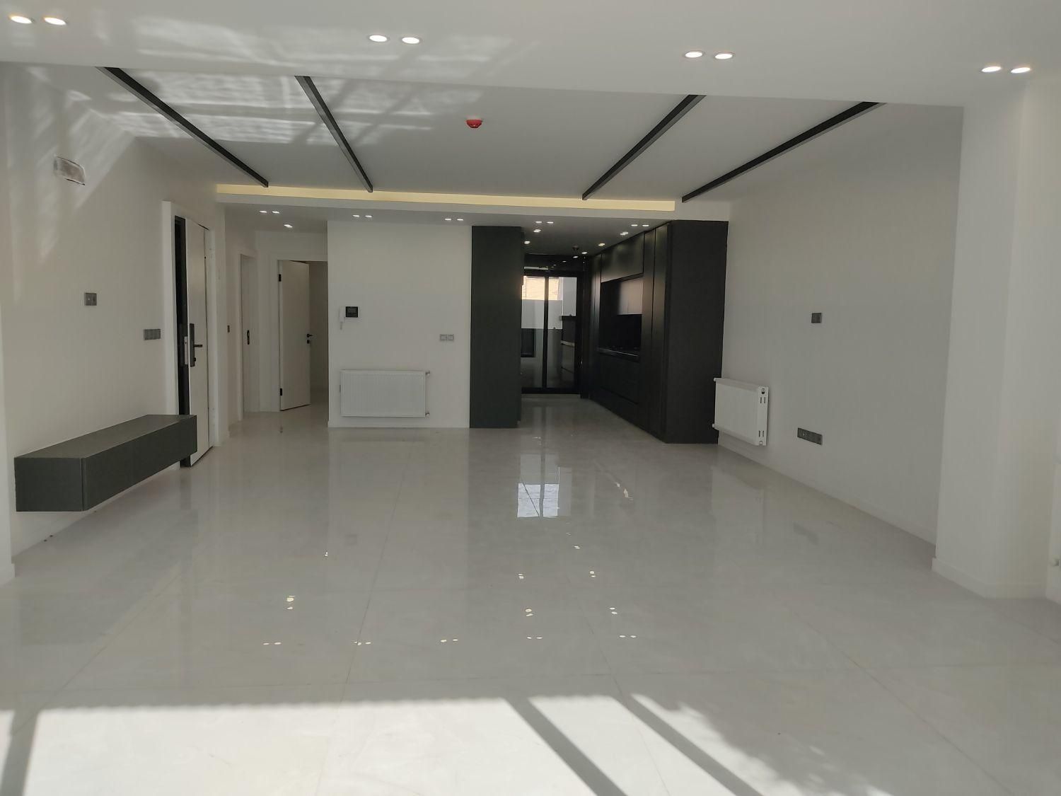 آپارتمان ۱۷۰ متر تک واحدی صفر دو نبش مشتاق دوم|فروش آپارتمان|اصفهان, فرهنگیان|دیوار