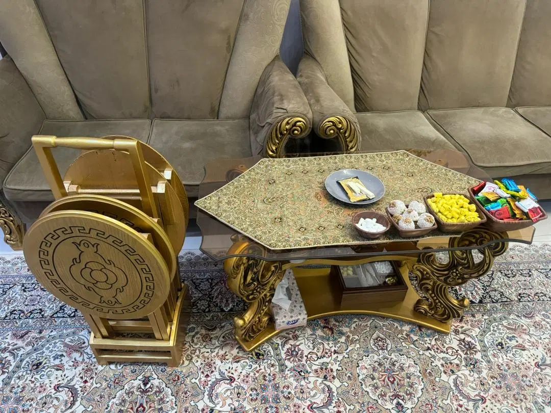 مبلمان خانگی همراه با عسلی‌ها ، فقط یک ملیون تومان|مبلمان خانگی و میز عسلی|تهران, سلسبیل جنوبی|دیوار