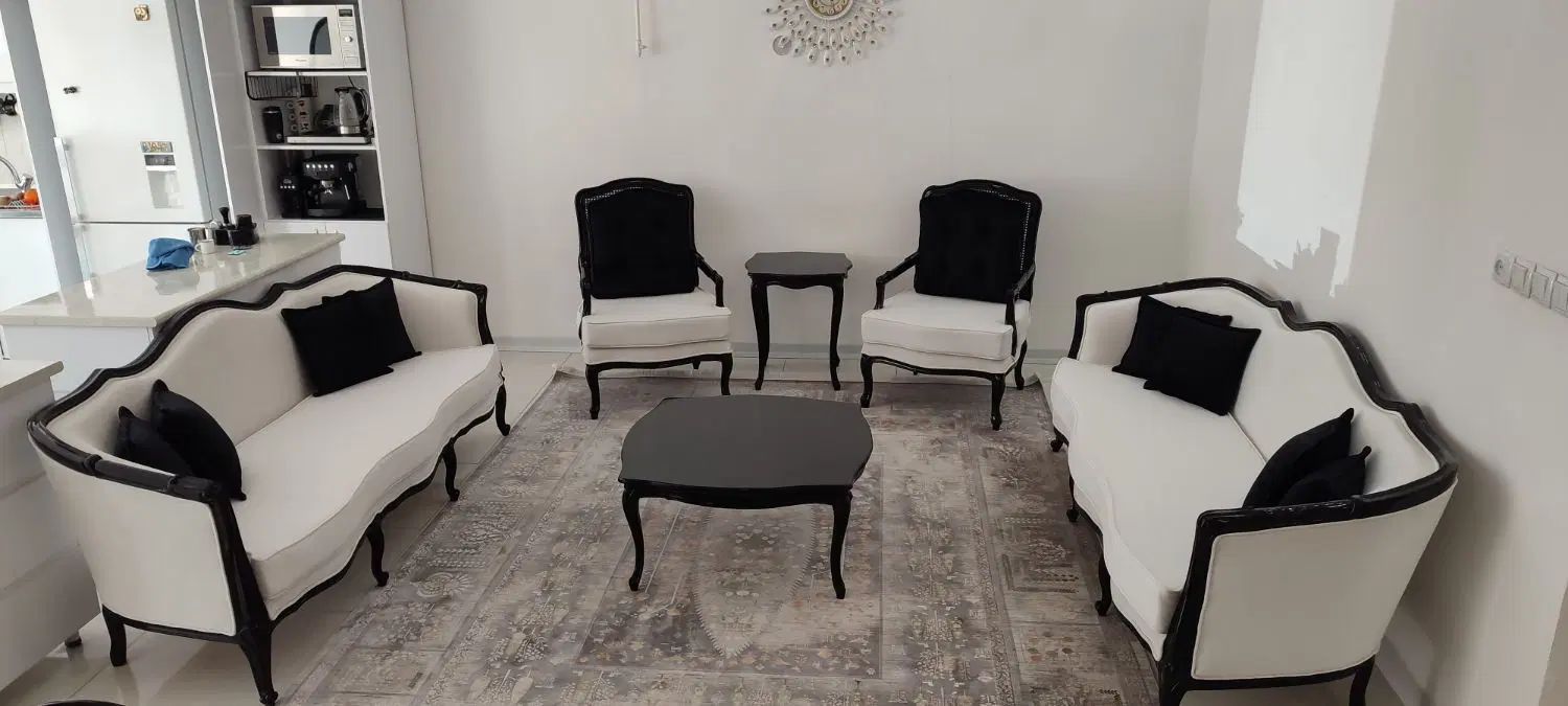 به یک فروشنده مبلمان رویکوب ماهرویک شاگردنیازمندیم|استخدام بازاریابی و فروش|مشهد, خواجه ربیع|دیوار