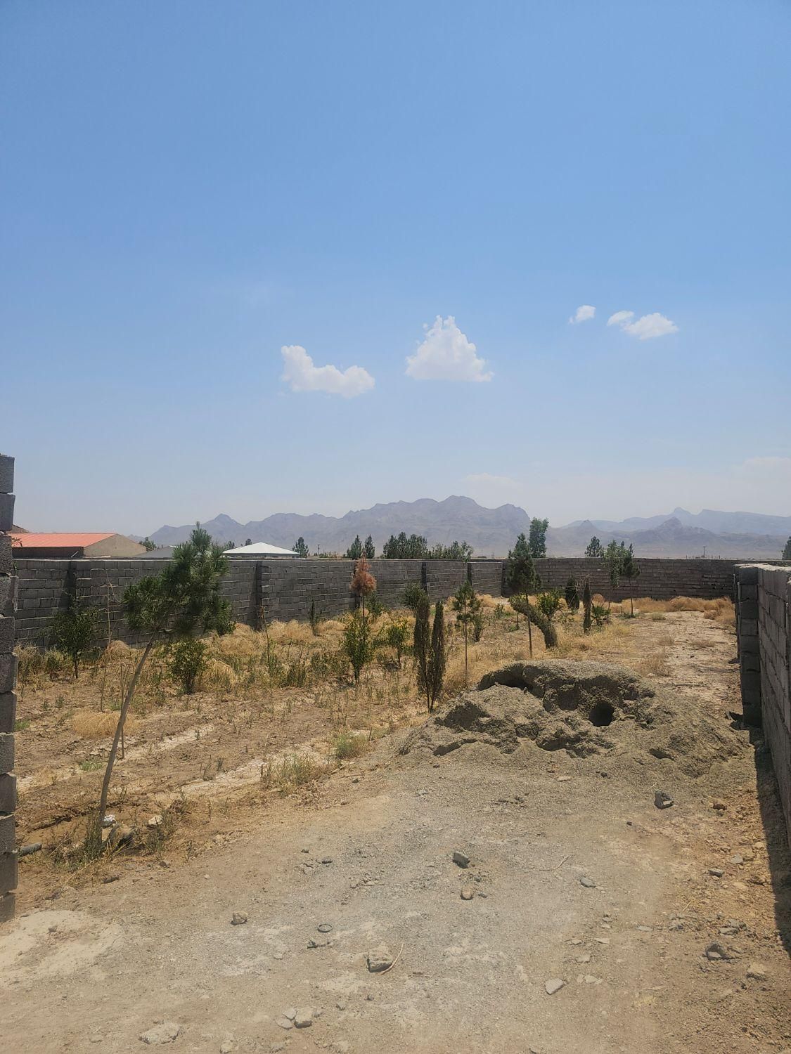 فروش باغ ۶۰۰ متری در جار روستای زغمار|فروش خانه و ویلا|اصفهان, بهارستان|دیوار