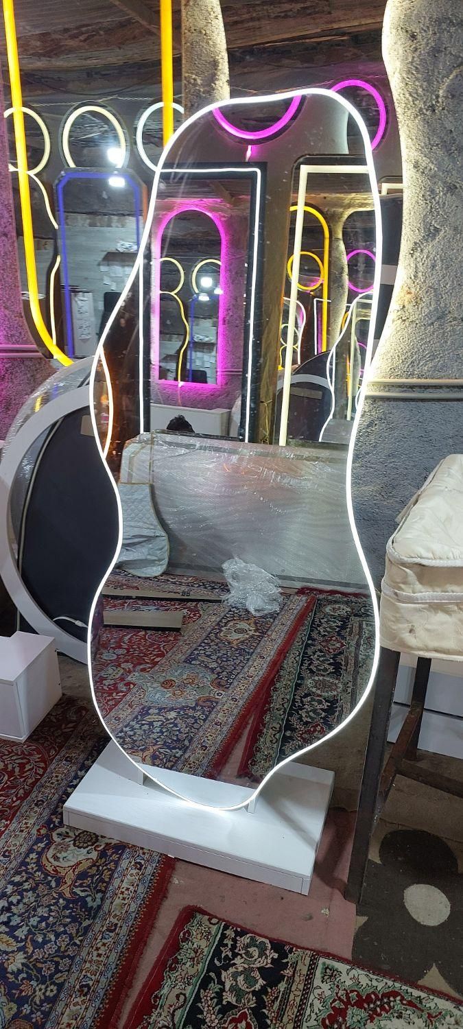 اینه قدی دفرمه پایه دار|آینه|تهران, نعمت‌آباد|دیوار