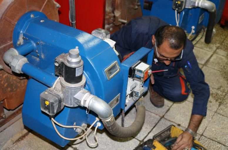 تعمیر و تنظیم انواع مشعل های گازی و گازوئیلی|خدمات پیشه و مهارت|خوی, |دیوار