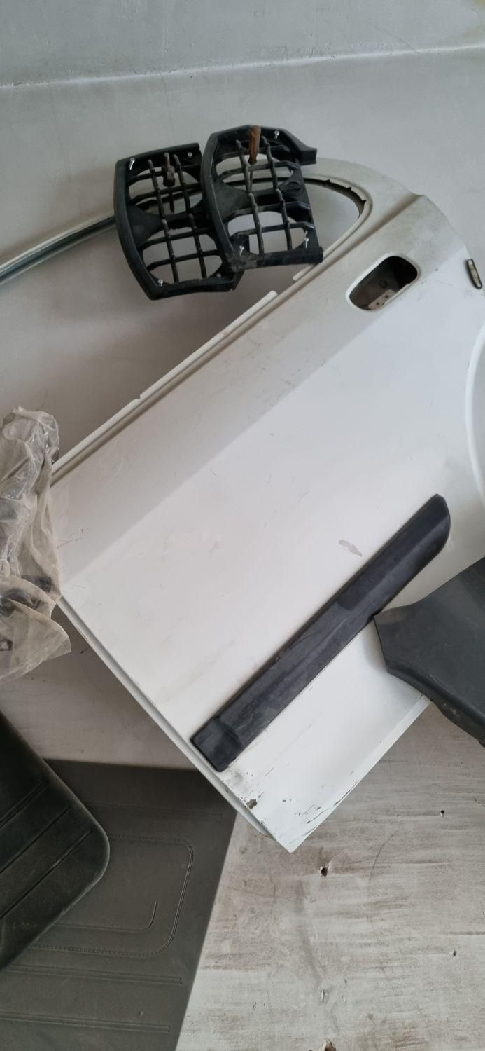 درب پرایدتصادفی استوک تیباساینا206تایرلاستیک ال۹۰|قطعات یدکی و لوازم جانبی|نجفآباد, یزدانشهر|دیوار