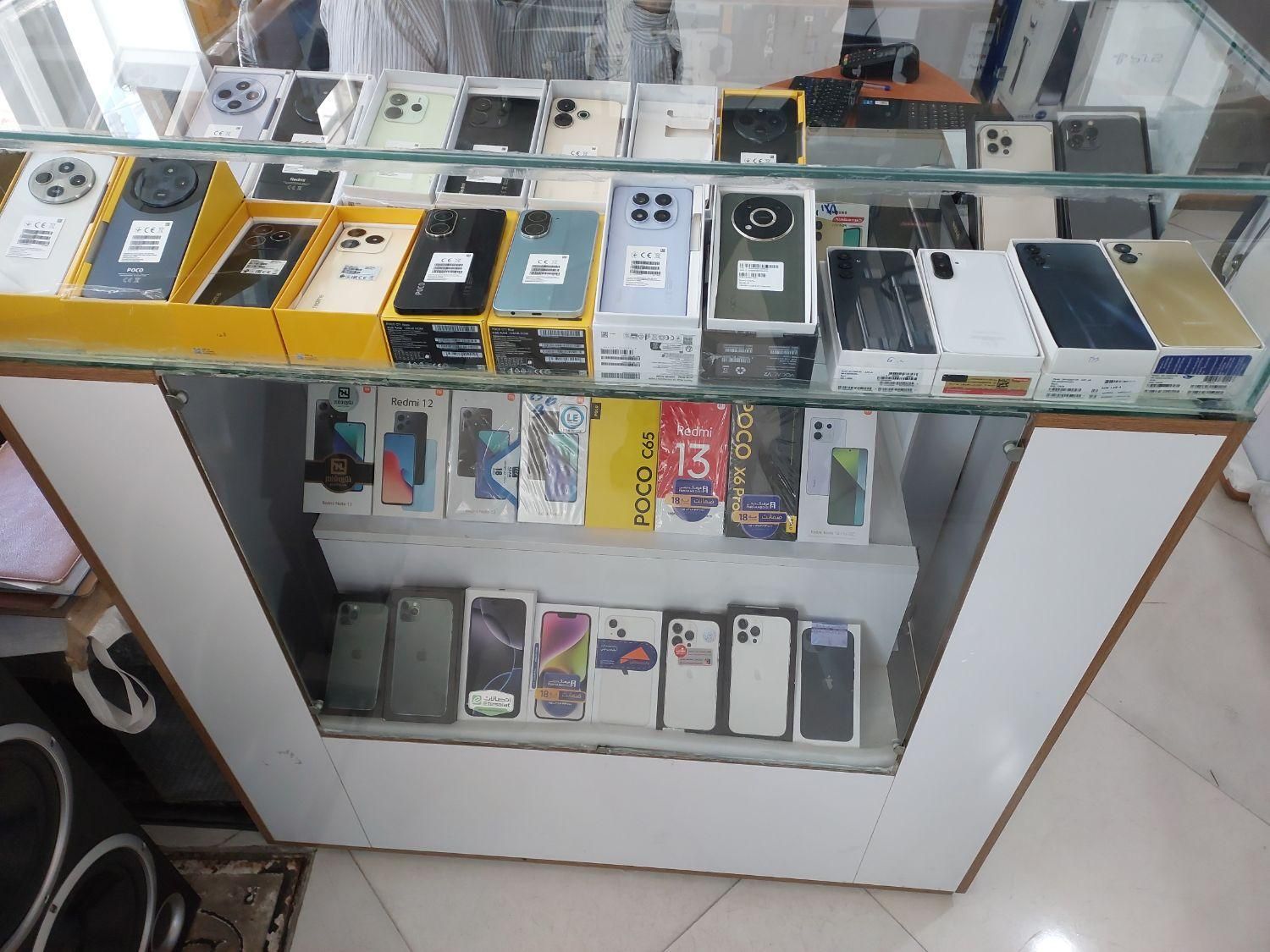 اپل iPhone 15 Pro با حافظهٔ ۲۵۶ گیگابایت|کنسول، بازی ویدئویی و آنلاین|مشهد, وحید|دیوار