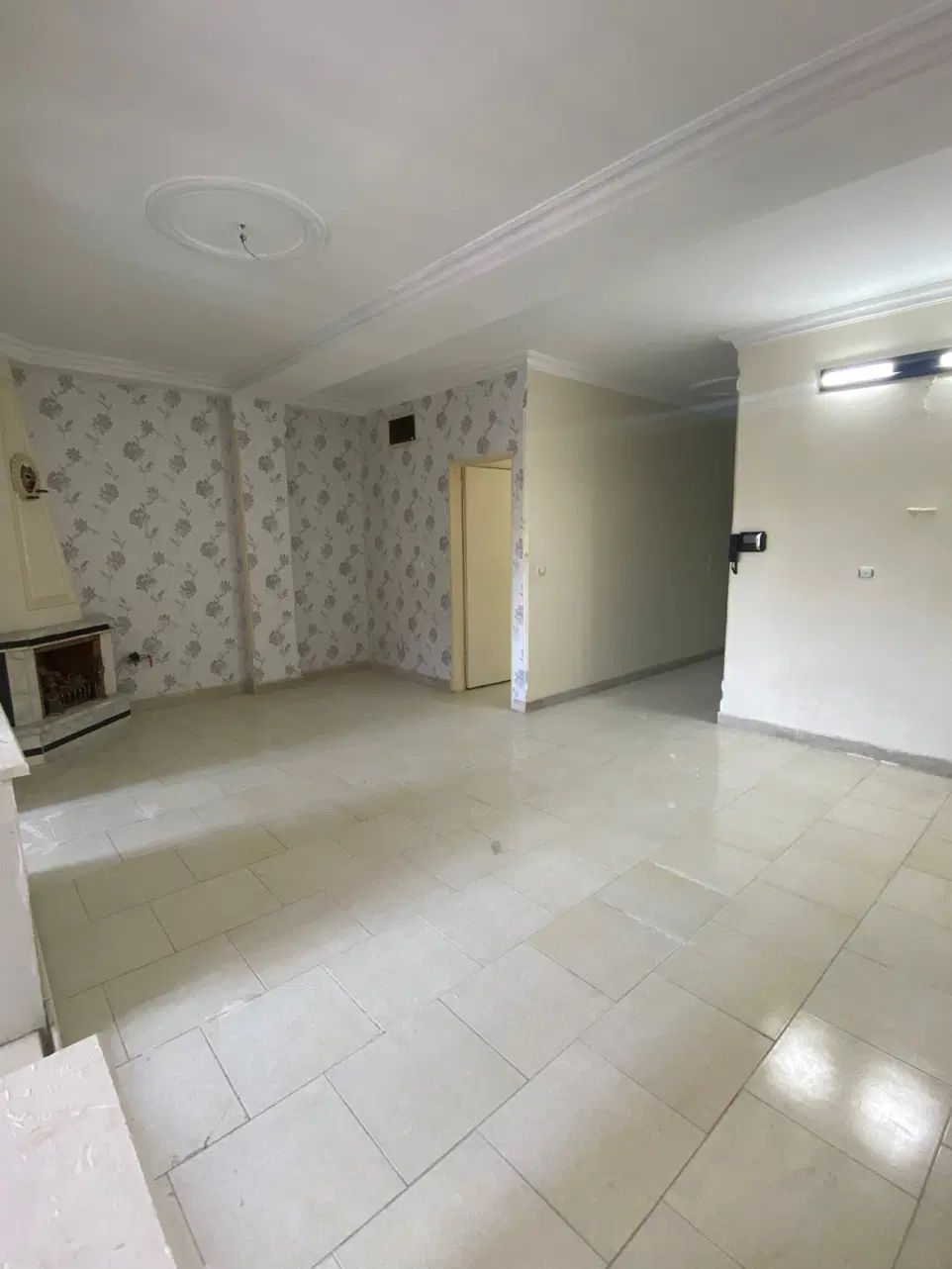 ۷۰ متر طبقه دوم /پارکینگ و انباری / آفتابگیر|اجارهٔ آپارتمان|کرج, مطهری|دیوار