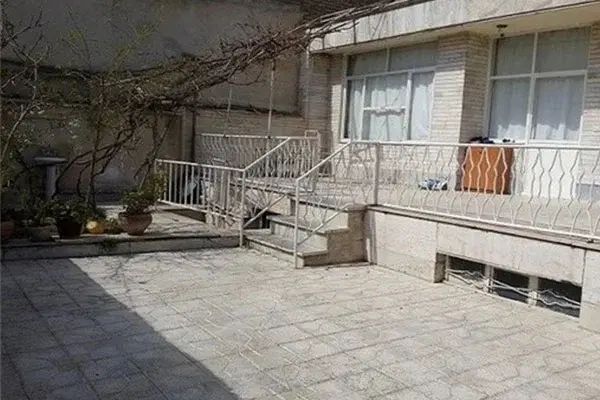 ۲۵۰ متر ویلایی/حاشیه فلاحی (مهدکودک،دفتر وکالت و )|اجارهٔ خانه و ویلا|مشهد, استاد یوسفی (شهرک غرب)|دیوار