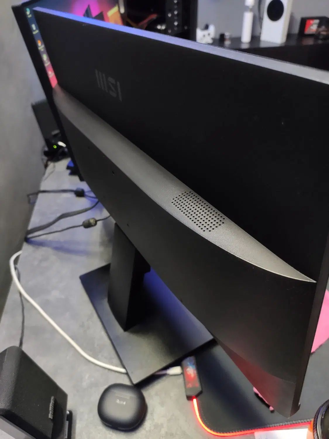 مانیتور 24 اینچ برند MSI و BenQ - درحد|قطعات و لوازم جانبی رایانه|مشهد, سرافرازان|دیوار