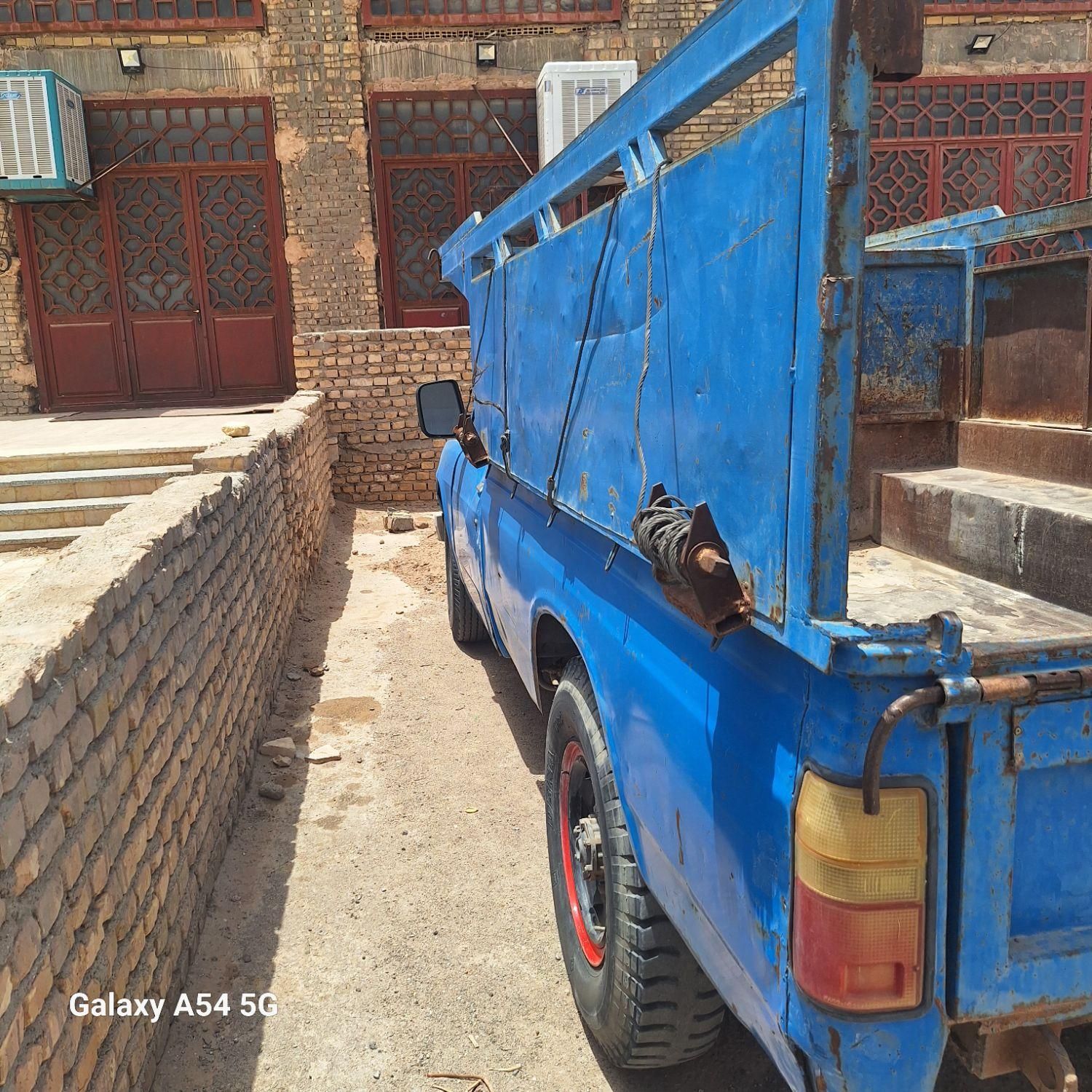 نیسان کمپرسی ۸۳|خودرو سواری و وانت|یزد, |دیوار