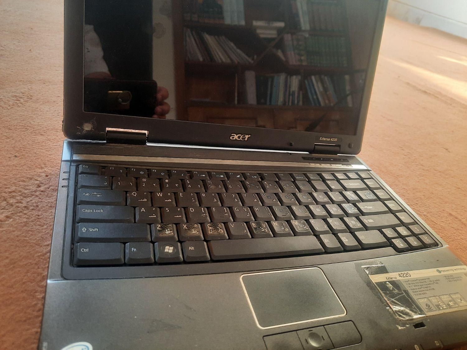 لپ تاب|رایانه همراه|فلاورجان, |دیوار