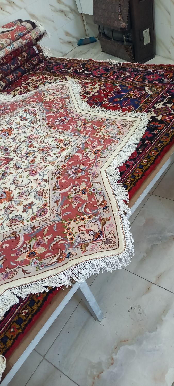 فرش دستبافت ستاره رج ۴۰ طرح خطیبی ابعاد ۲/۵×۲/۵|فرش|تبریز, |دیوار