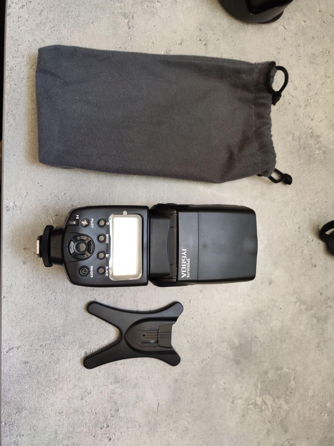 فلاش اسپید لایت دوربین|دوربین عکاسی و فیلم‌برداری|شیراز, تندگویان|دیوار