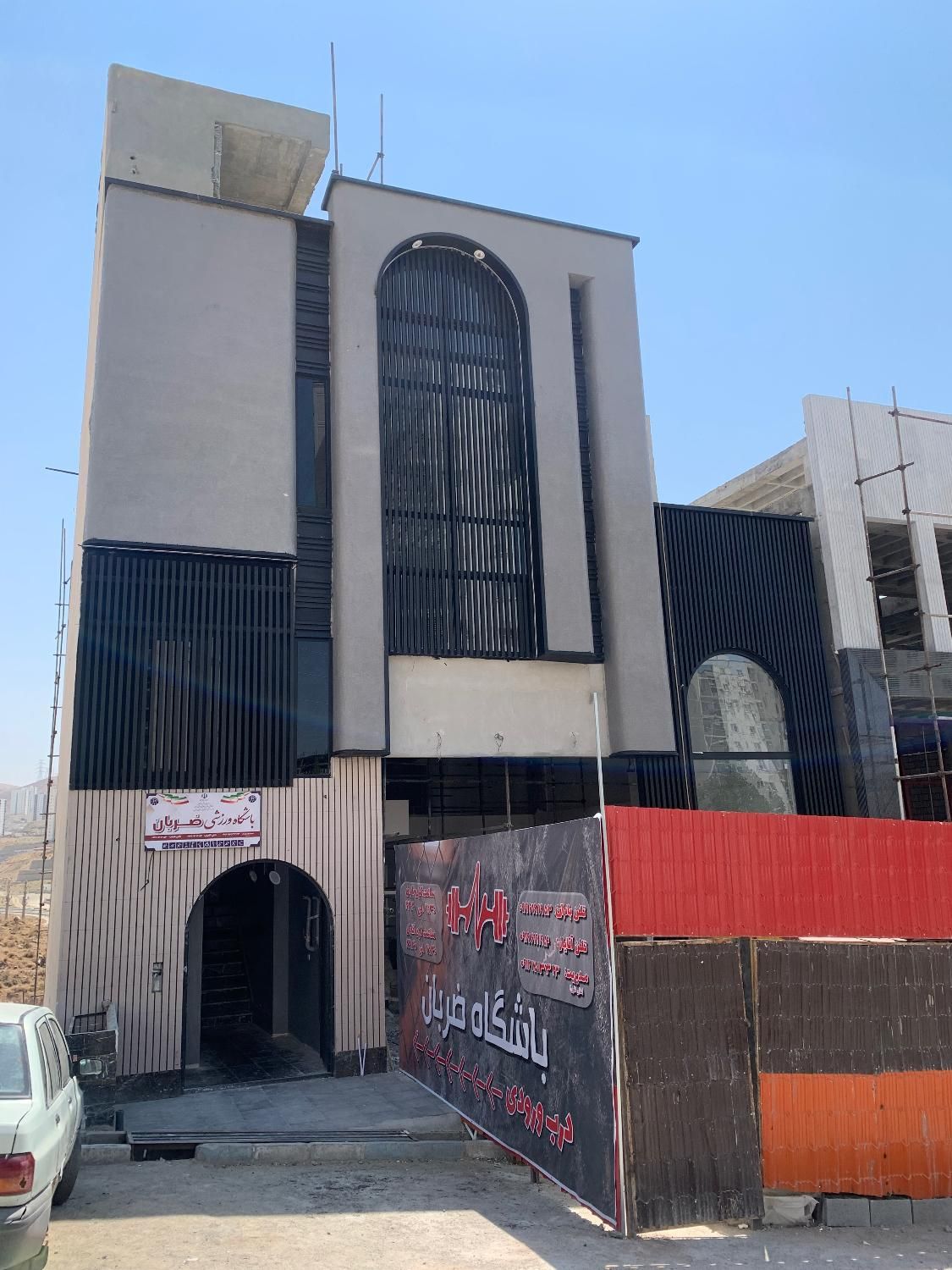 مغازه تجاری ۲۰۰ متر همکف مناسب هایپر و.فاز۱۱ پردیس|اجارهٔ مغازه و غرفه|پردیس, فاز ۱۱|دیوار