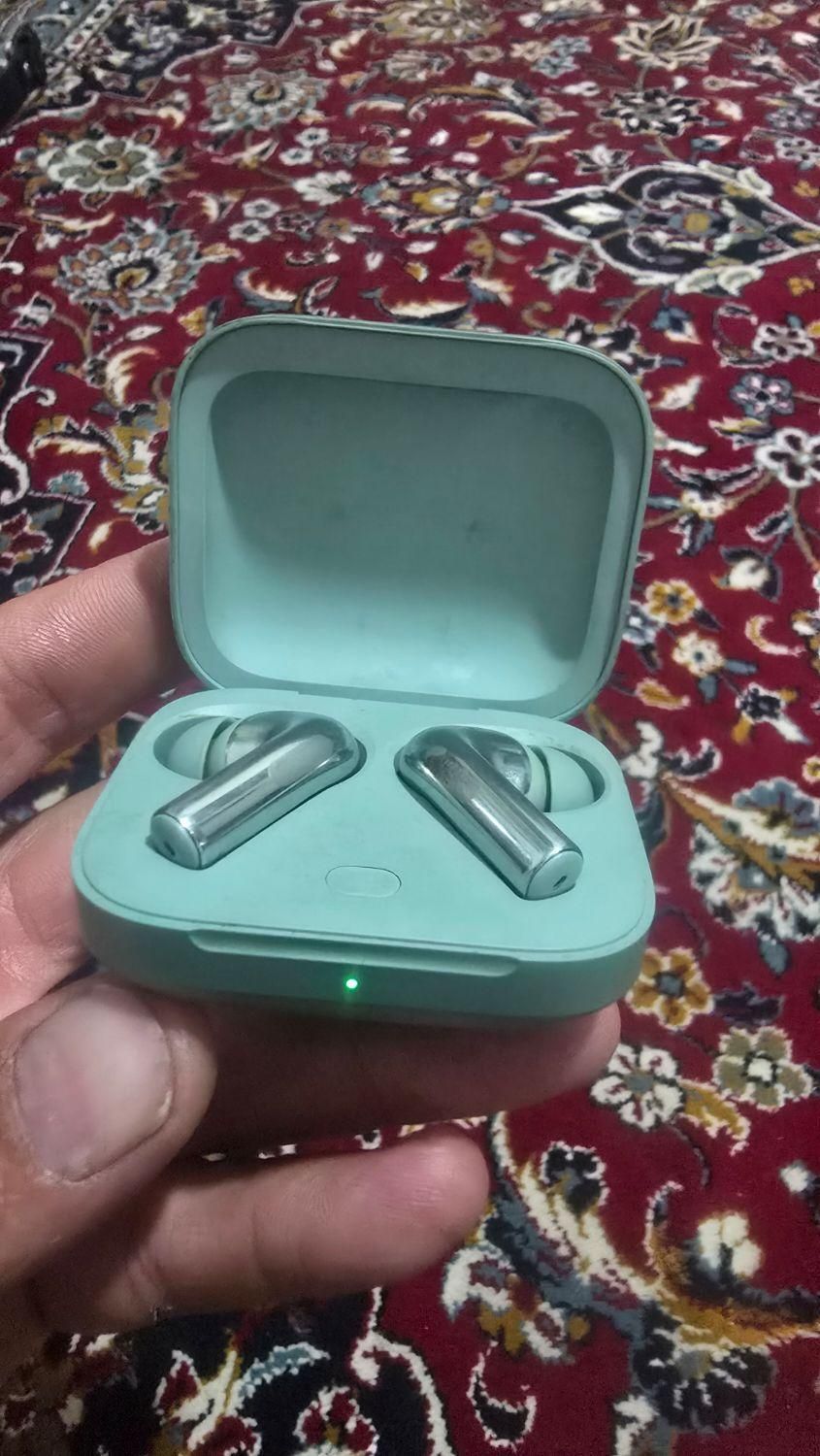 باسلام یک عدد ایرپاد وان پلاس اصل به فروش میرسد|لوازم جانبی موبایل و تبلت|همدان, |دیوار