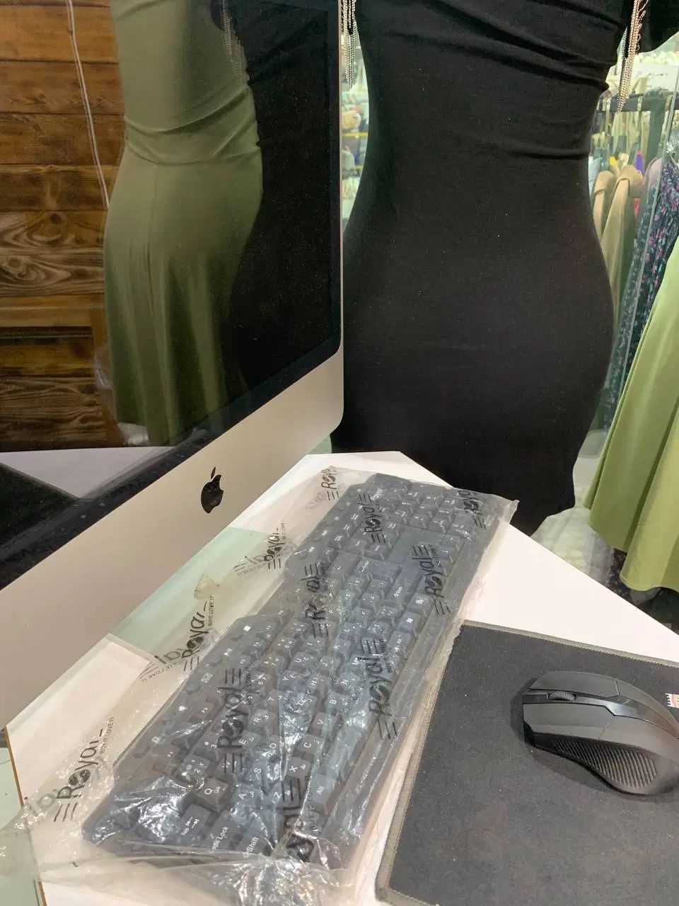کامپیوتر بدون کیس apple imac|رایانه رومیزی|رشت, گلباغ نماز|دیوار