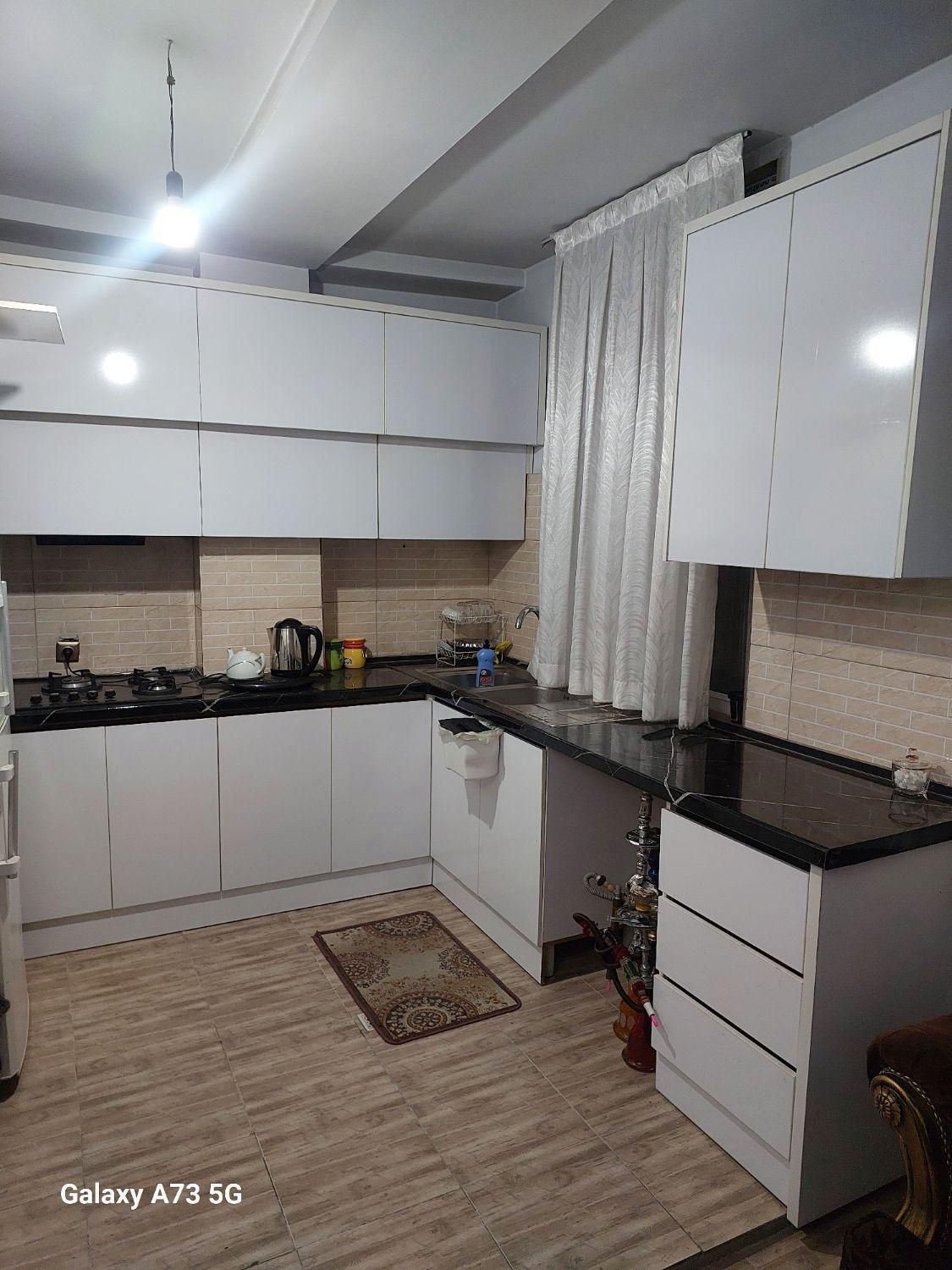 آپارتمان شیک درمیدان نماز|اجارهٔ کوتاهمدت آپارتمان و سوئیت|شهریار, شهریار|دیوار