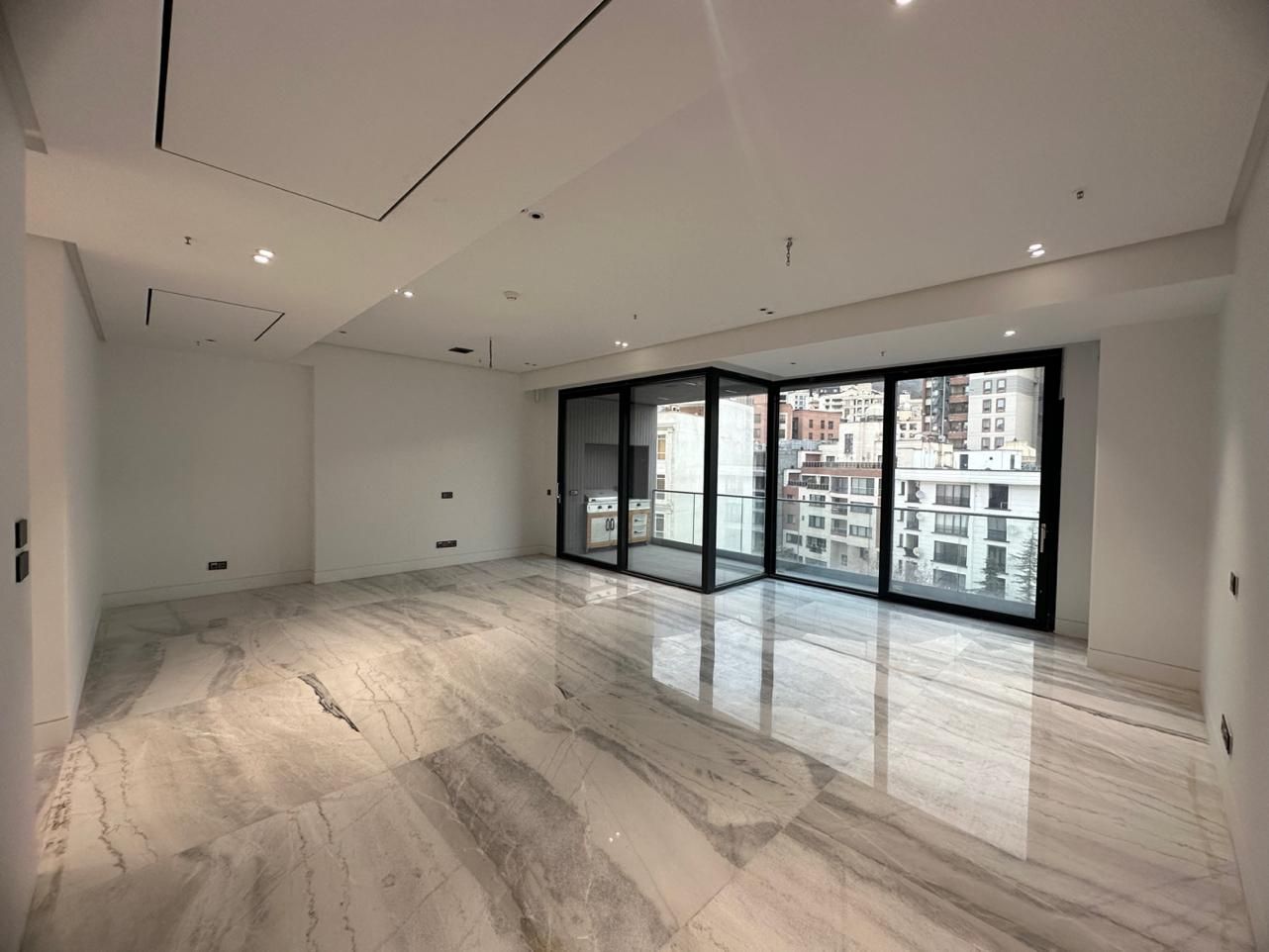 تاپ لوکیشن نیاوران۲۱۰متر ۲پارکینگ دوجهت نور|فروش آپارتمان|تهران, نیاوران|دیوار