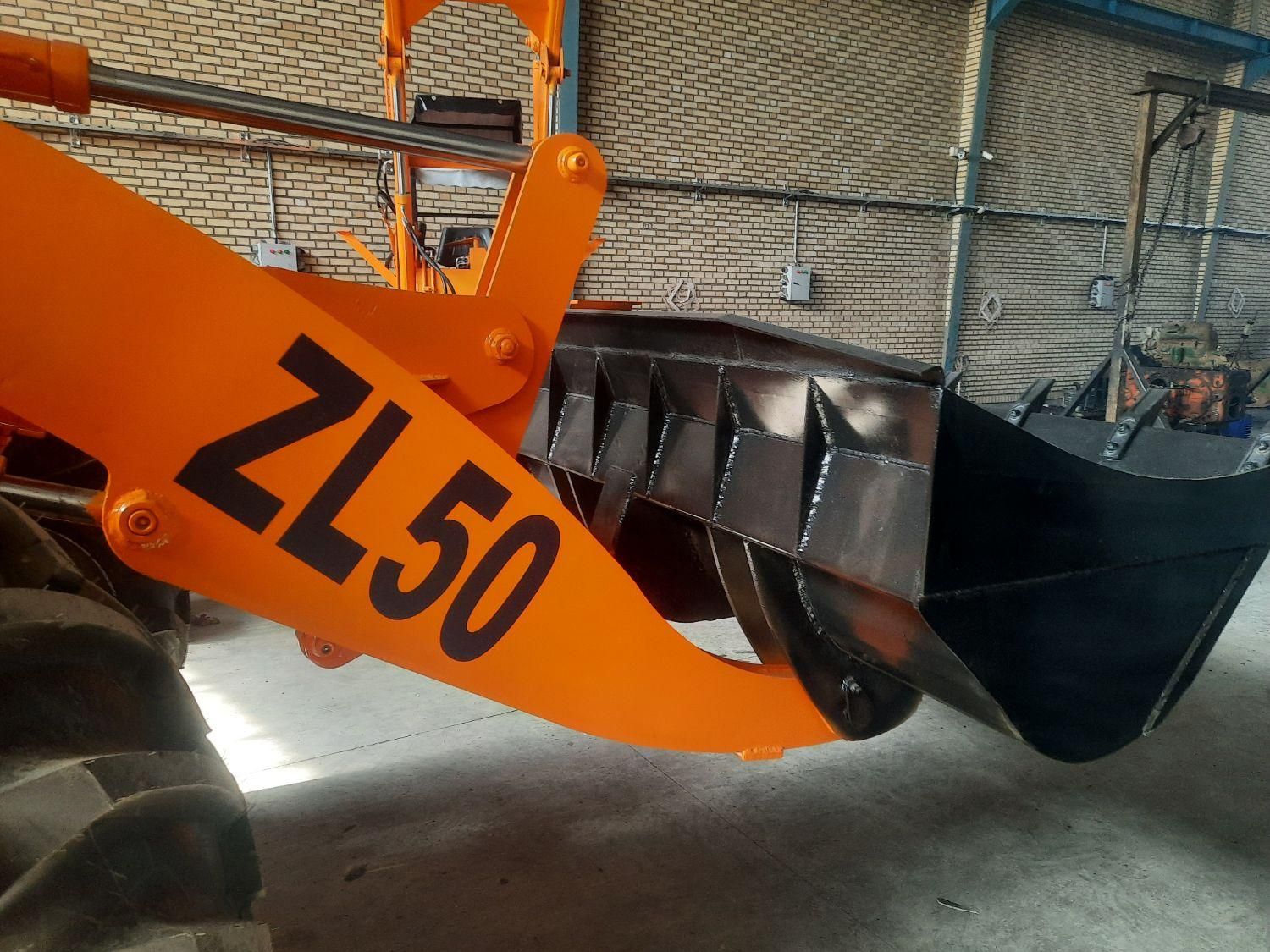 فروش تراکتور رومانی بیل عقب لودری طرح ۳جک ZL50|خودرو سنگین|مشهد, رباط طرق|دیوار