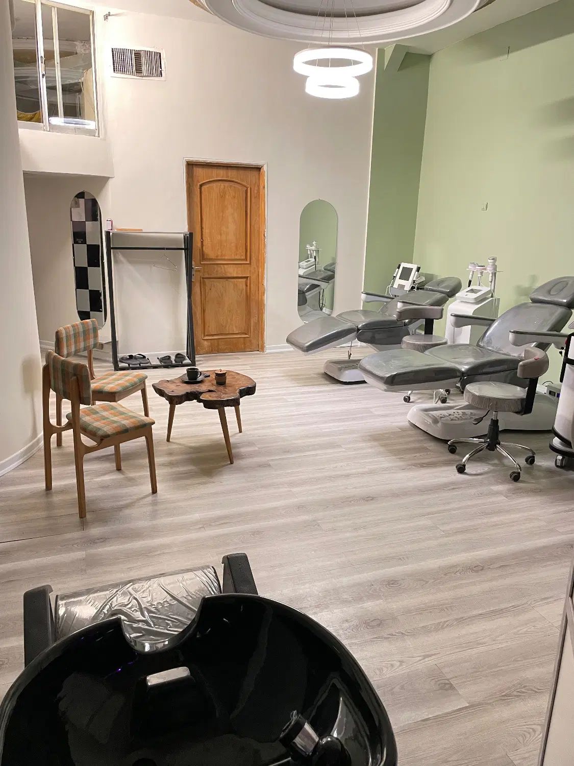 اجاره لاین اسکالپ سر در کلینیک زیبای|اجارهٔ دفتر کار، اتاق اداری، مطب|مشهد, فارغ التحصیلان|دیوار