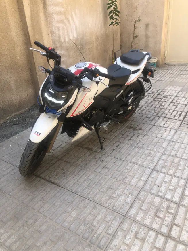 اپاچی ۲۰۰ مدل ۱۴۰۳ نیو فیس|موتورسیکلت|کرمانشاه, |دیوار