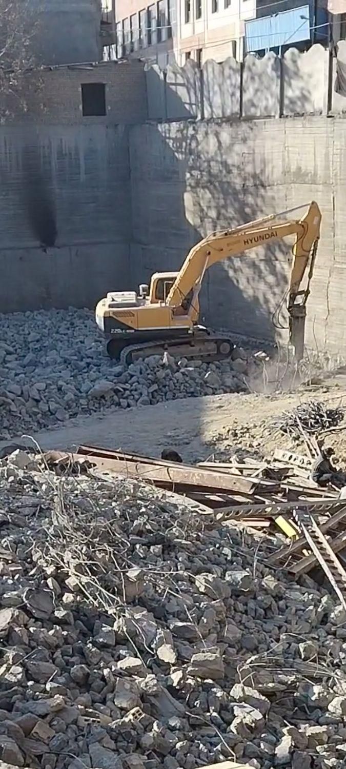 خاکبرداری وگودبرداری بابکت توماس خاور نیسان|خدمات حمل و نقل|مشهد, راه آهن|دیوار