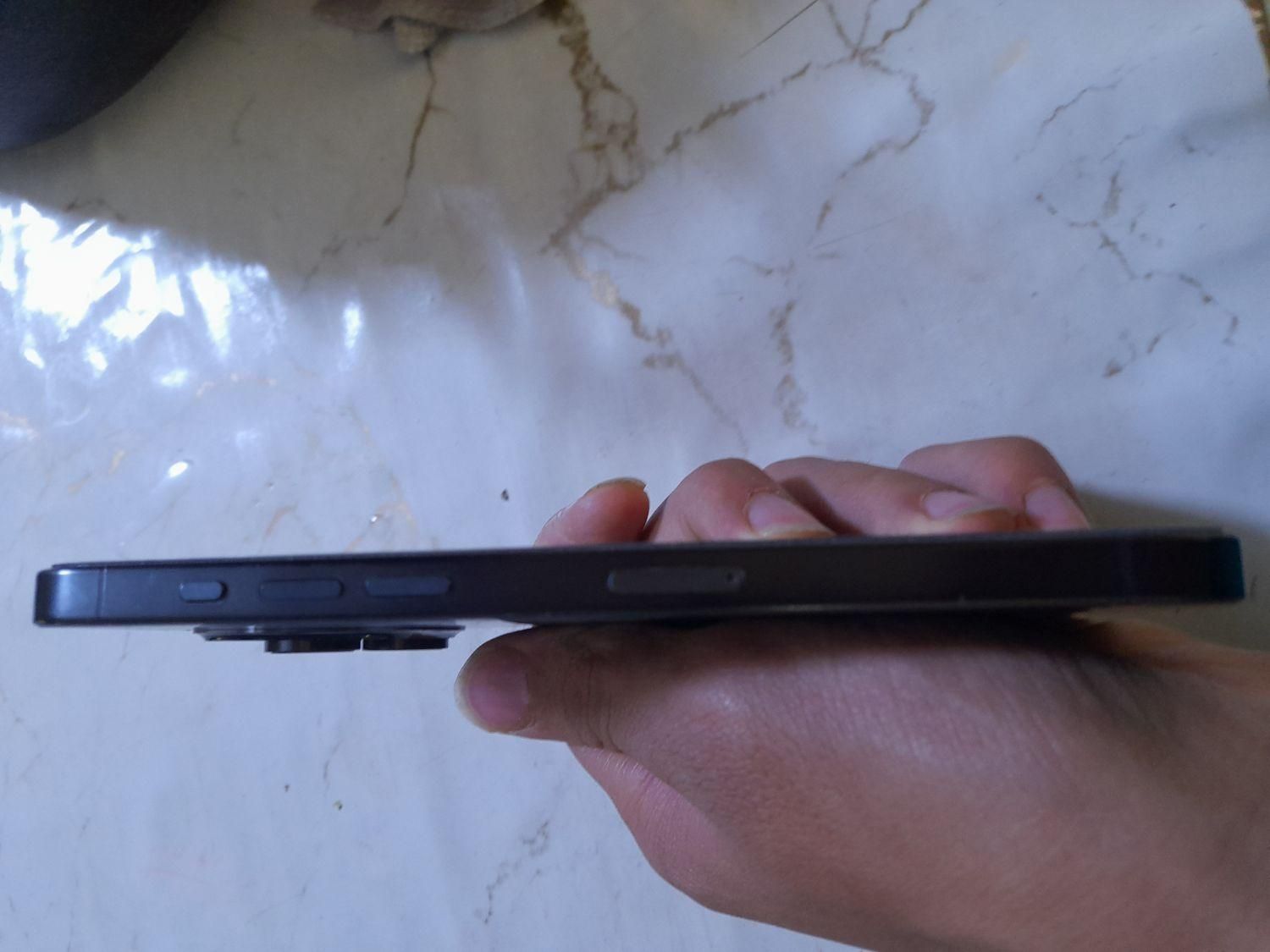 اپل iPhone 15 Pro Max با حافظهٔ ۲۵۶ گیگابایت|موبایل|اراک, |دیوار