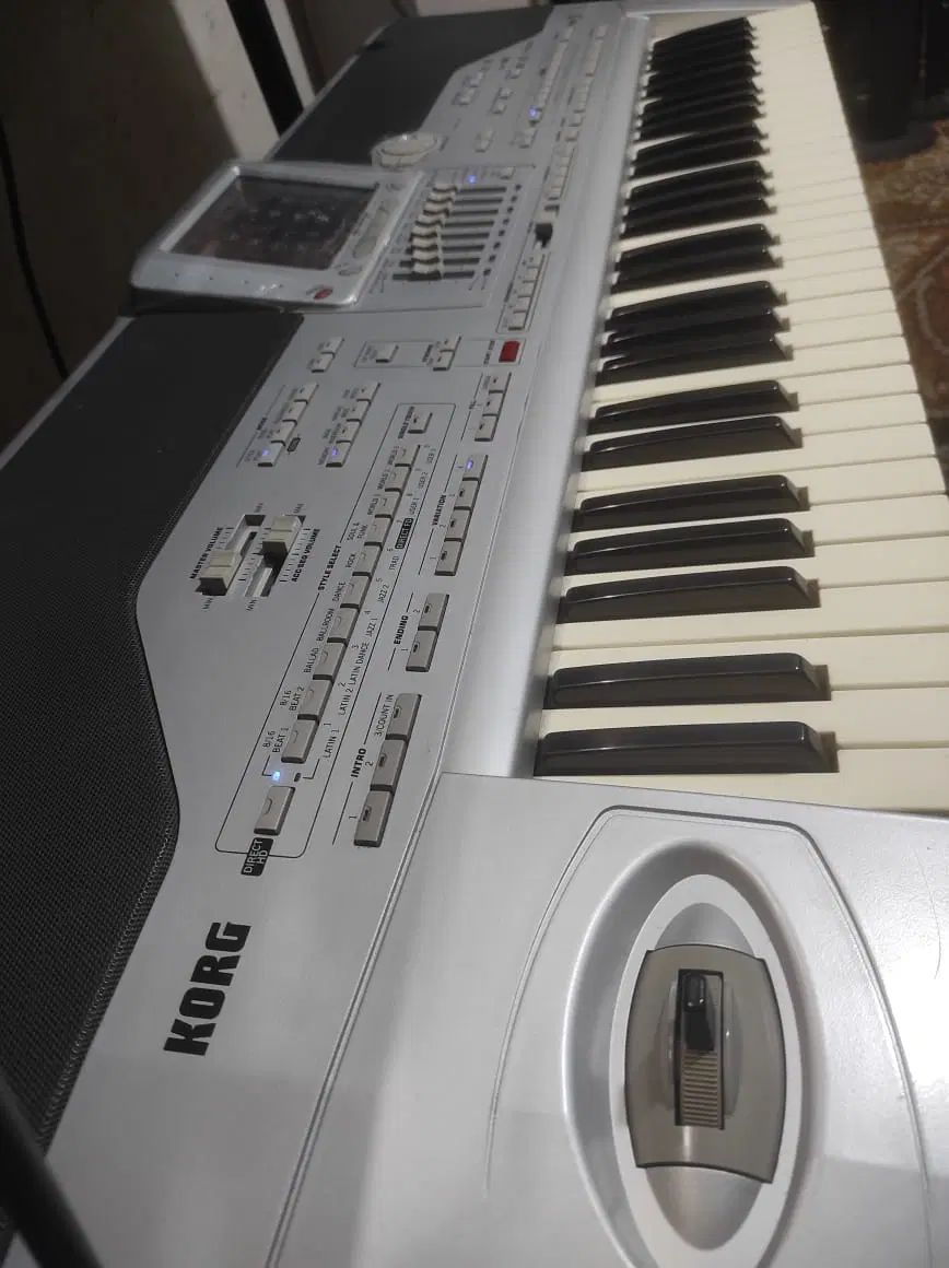 Korg Pa1x & Roland دوطبقه|پیانو، کیبورد، آکاردئون|تهران, شهرک فردوس (حسینی)|دیوار