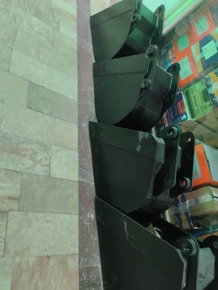 پاکت باکت  بکهو بیل لودر|ماشین‌آلات صنعتی|اصفهان, قائمیه|دیوار