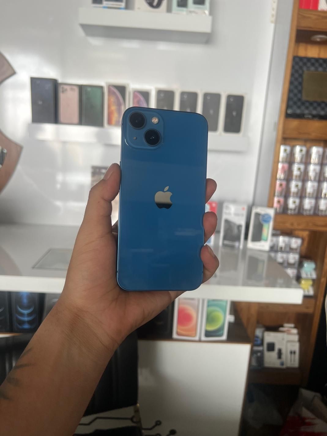 اپل iPhone 13 باطری ۸۴|موبایل|یزد, |دیوار