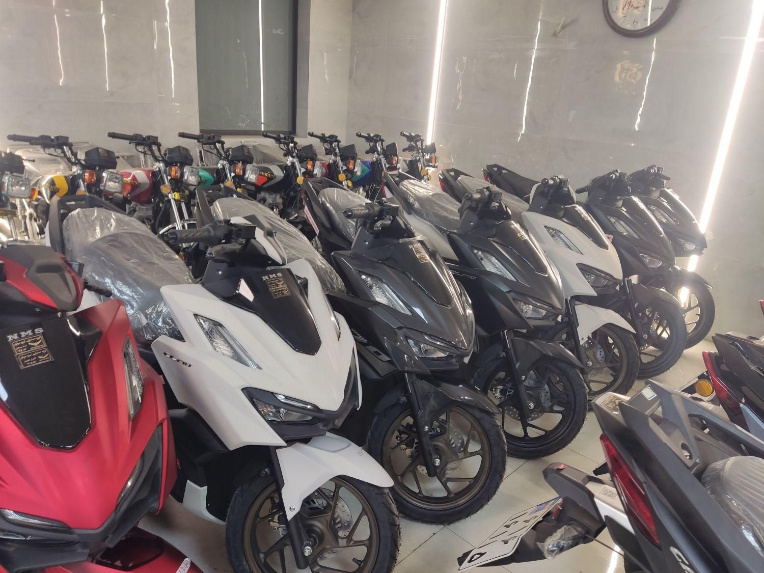 موتور کلیک آیروکس ADV در شرایط اقساطی ویژه|موتورسیکلت|ساوه, |دیوار